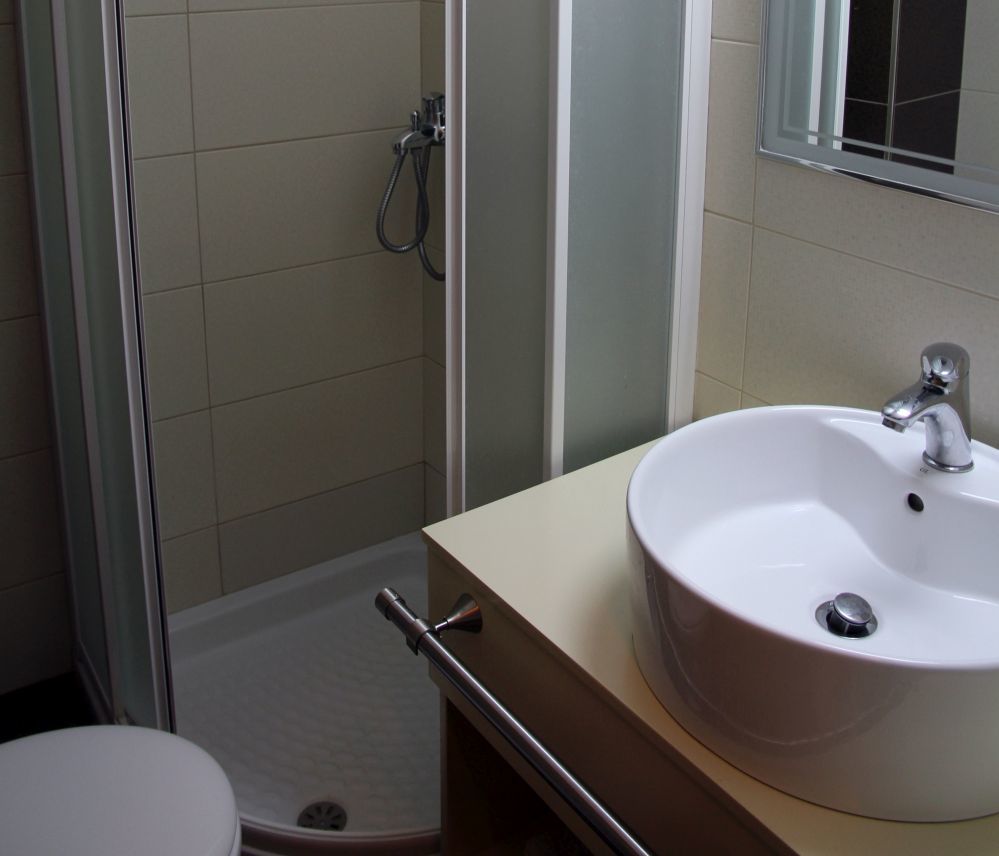 Astron Hotel 3*
