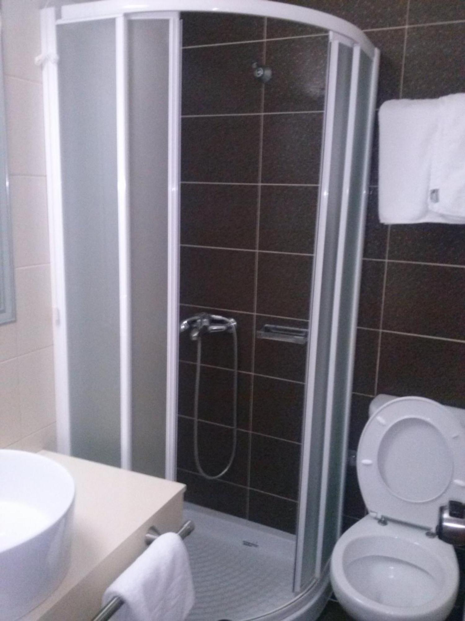 Astron Hotel Cos